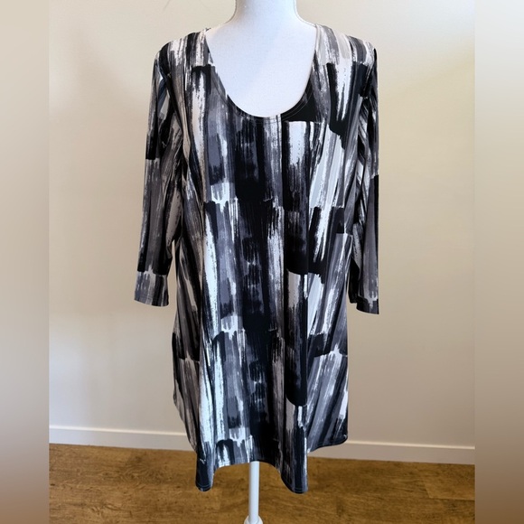 Sympli Tops - Sympli Long Sleeve Tunic Plus Size 1x Office Cruise Abstract Pattern Tailored
